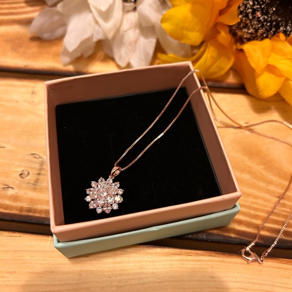 Beautiful Sunflower Rose Gold Plated Pendant Necklace - Picture 2 of 4